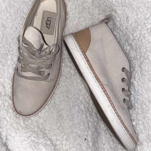 UGG Kallisto Leather Australian Beige Sneakers; Barely Worn; Women's Size 6 - Picture 1 of 2